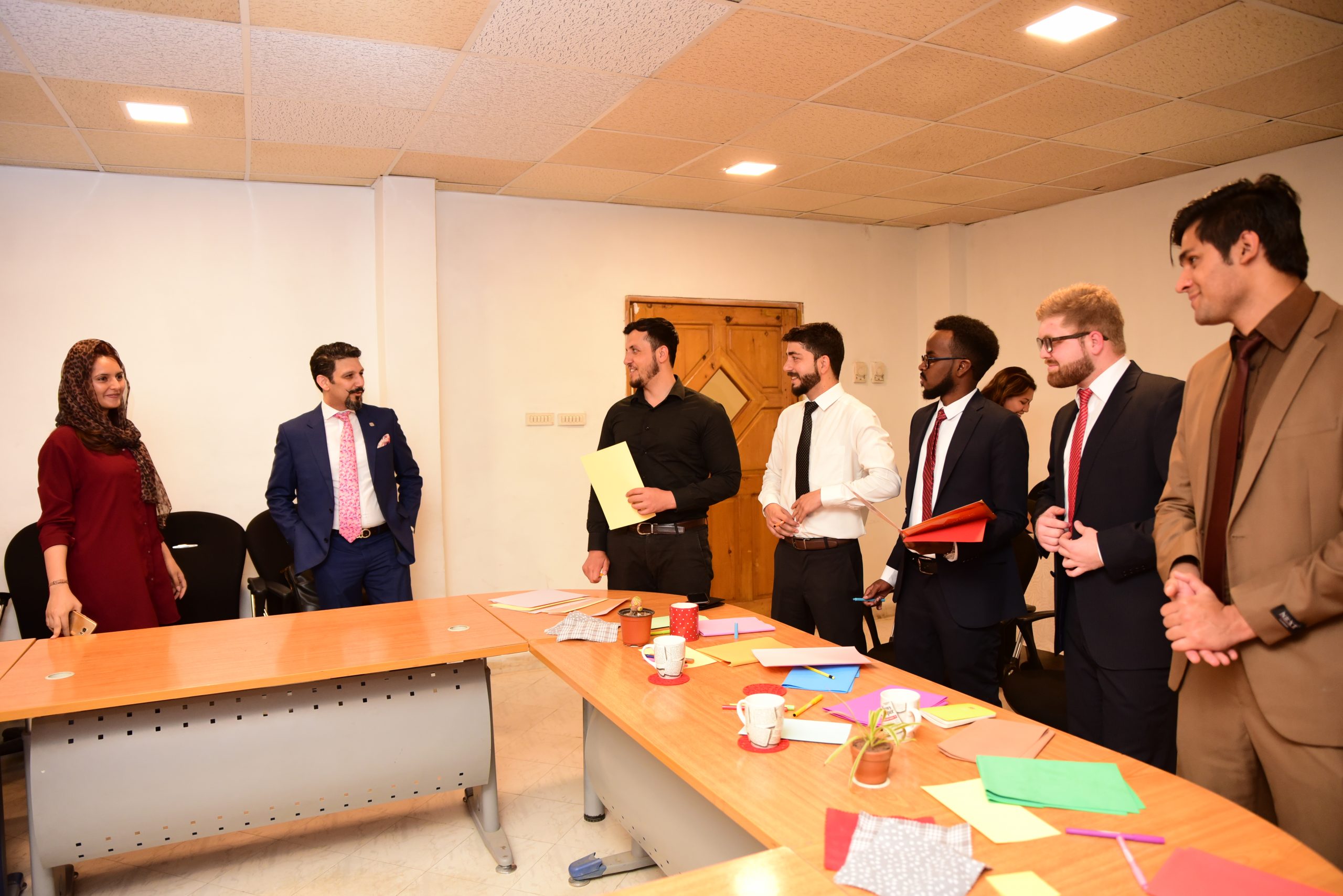 FAST TRACK TO SUCCESSFUL PEOPLE MANAGEMENT AND TEAM LEADERSHIP